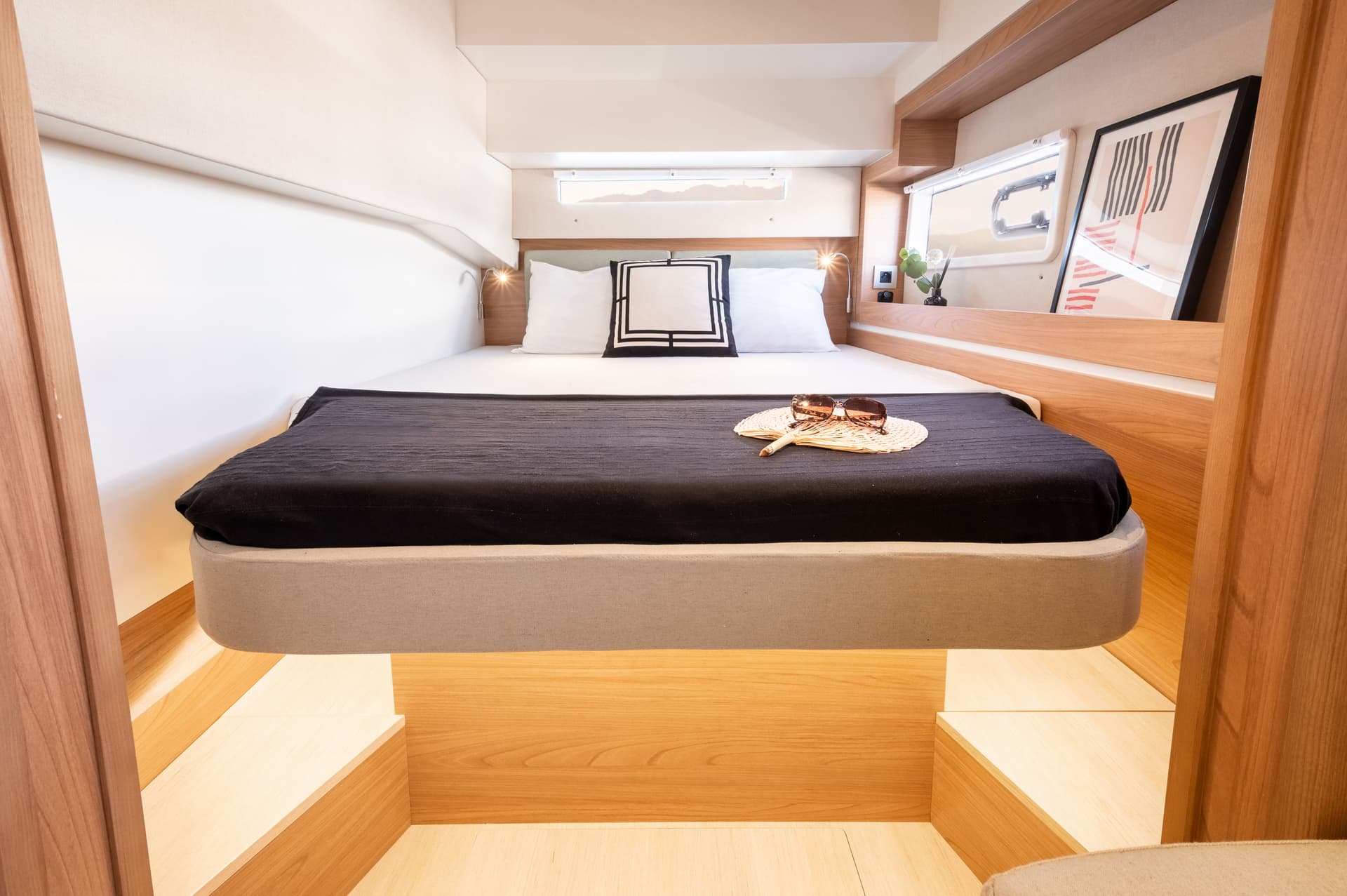 Catamarán Bali 4.2, viajes en catamaran por plazas