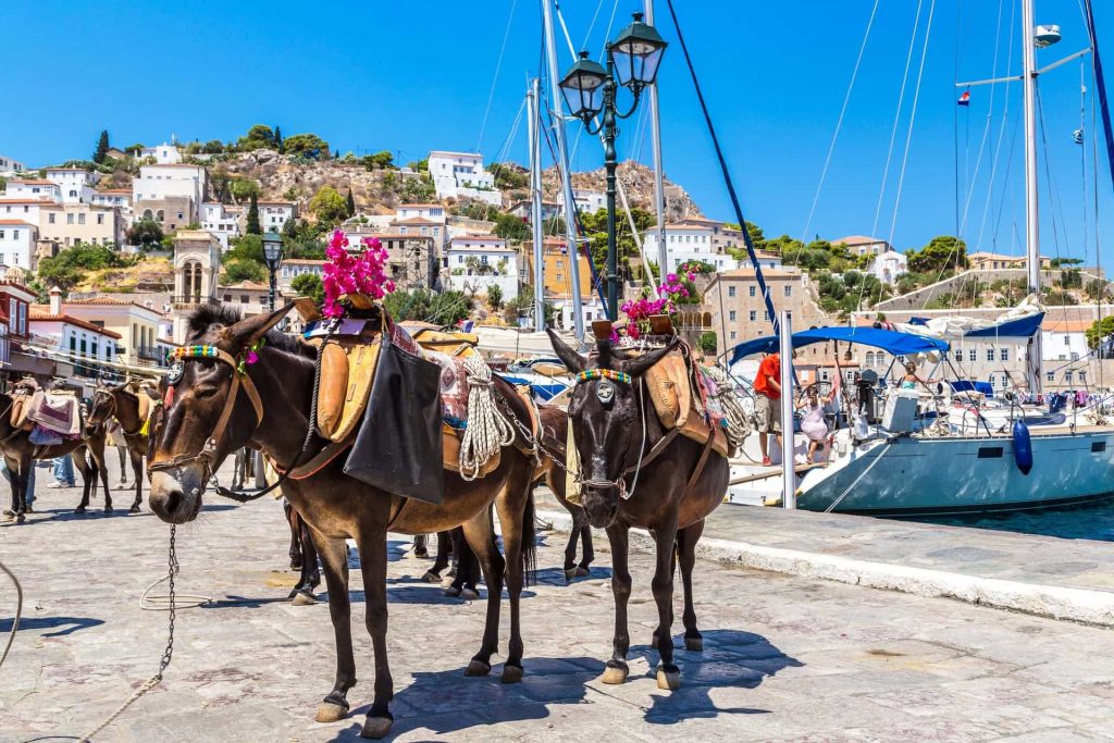 Islas griegas en velero desde Atenas, ruta por las cícladas o sarónicas