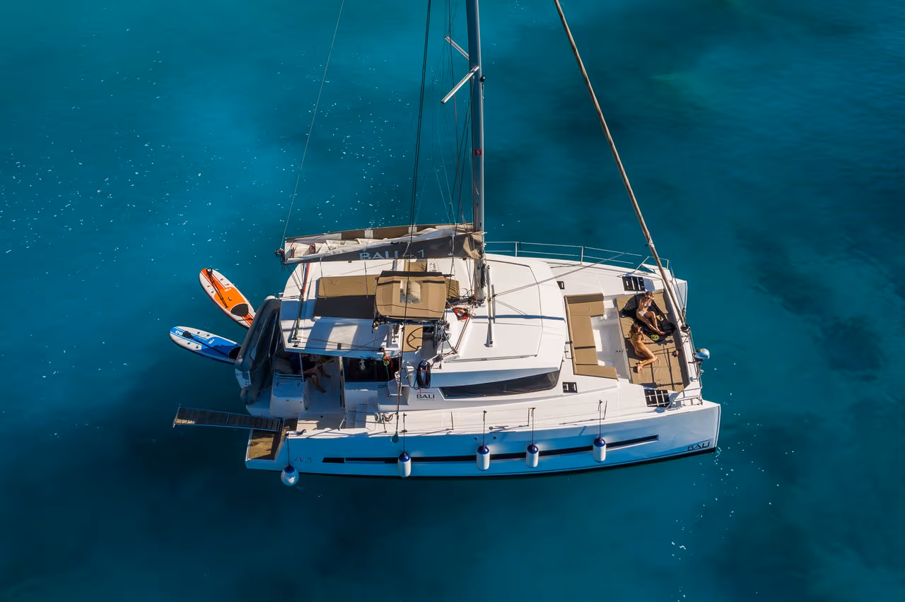 Viaje en catamarán premium, con patrón y cocinero a bordo por Grecia, Ruta por las islas jónicas